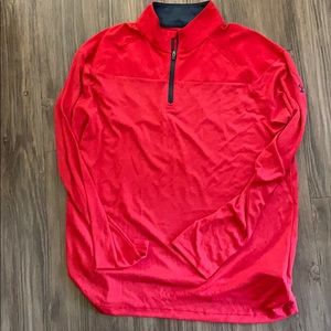 Loose fitting long sleeve under armour shirt